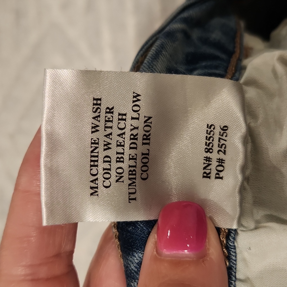 Classic High Rise Light Blue Jeans - Picture 4 of 8